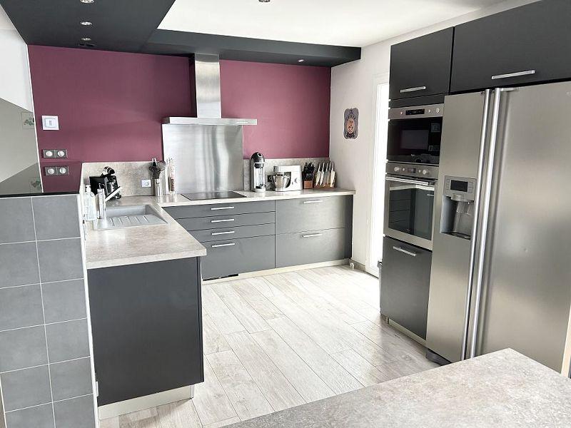 Maison traditionnelle - 194 m² - 7 pièces