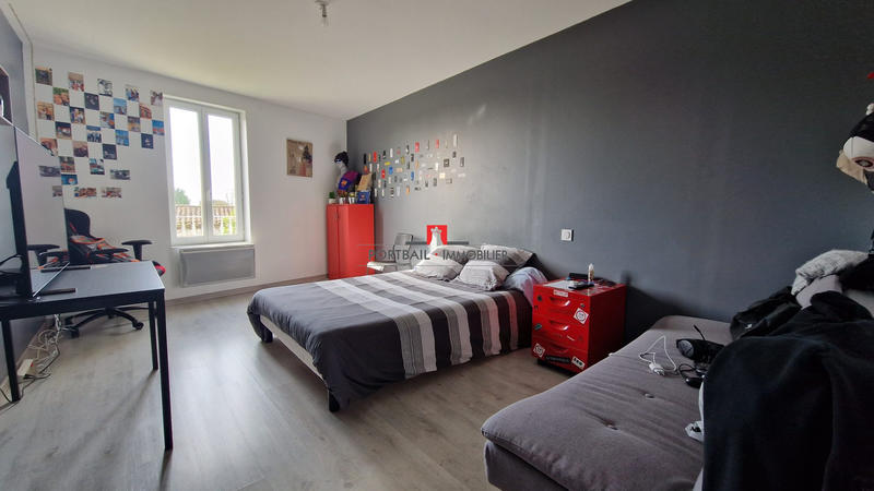 Maison ancienne - 290 m² - 7 pièces