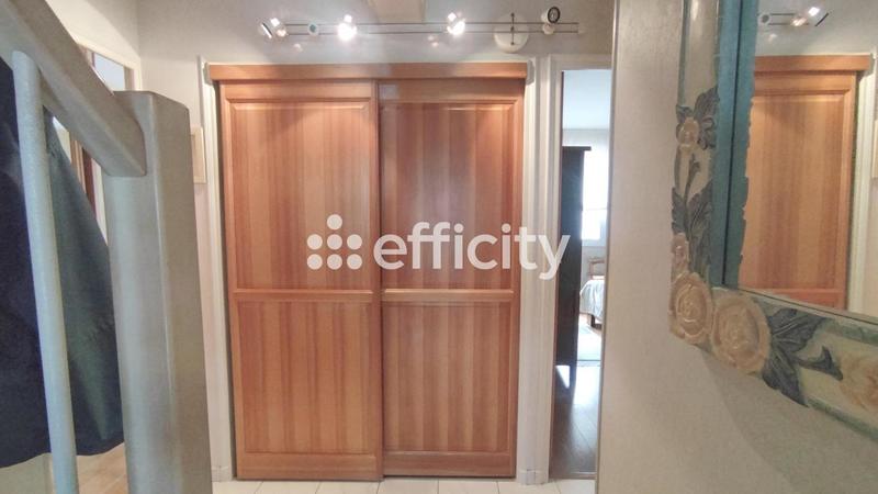 Appartement - 126 m² - 6 pièces