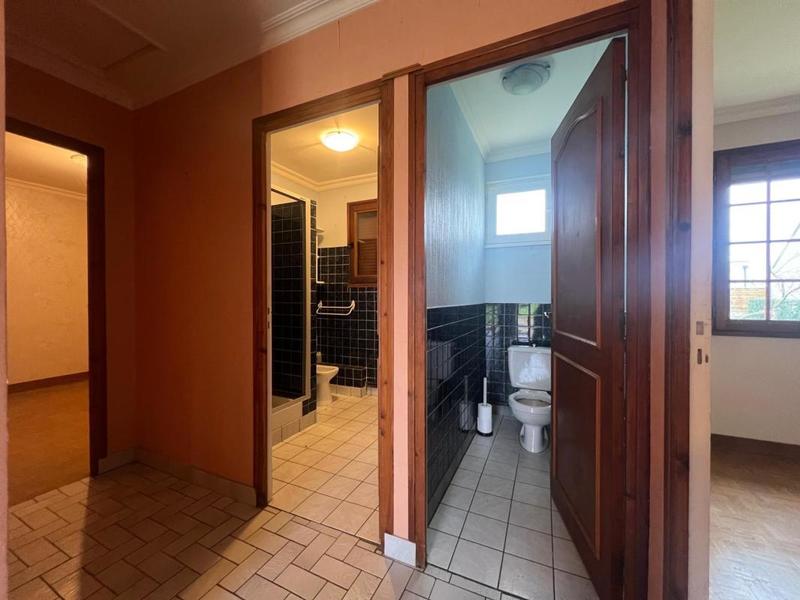 Maison - 248 m² - 7 pièces