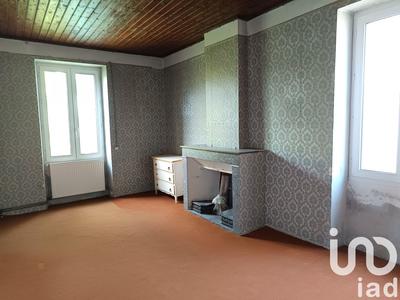 Maison - 196 m² - 7 pièces