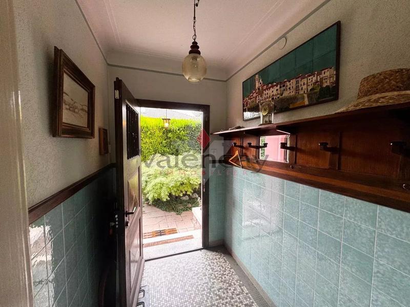 Maison - 215 m² - 8 pièces