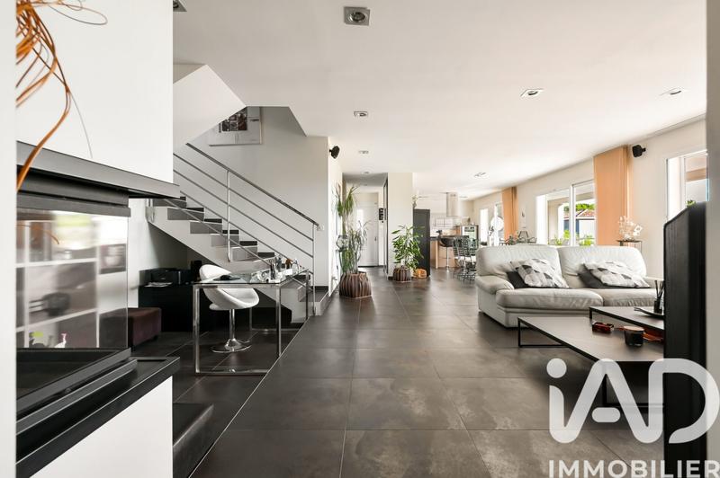 Maison de maîtres - 190 m² - 5 pièces