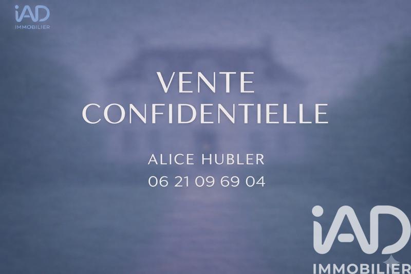 Maison - 240 m² - 8 pièces