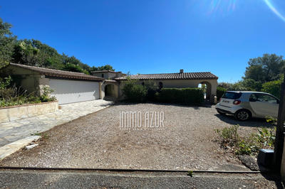 Villa - 170 m² - 6 pièces