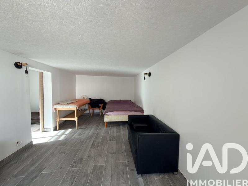 Maison - 179 m² - 5 pièces