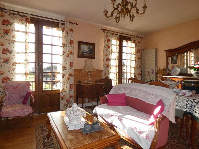 Maison - 90 m² - 6 pièces