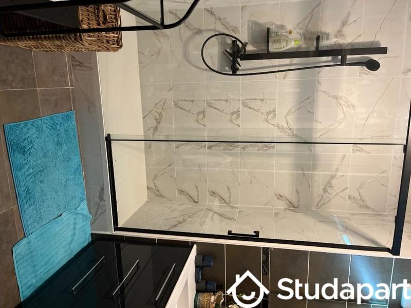 Chambre - 16 m² - 1 pièce