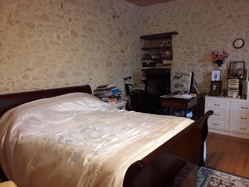 Maison traditionnelle - 284 m² - 20 pièces