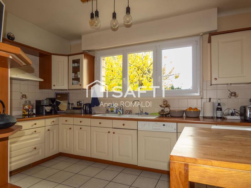 Maison - 122 m² - 4 pièces