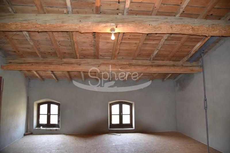 Maison - 162 m² - 9 pièces