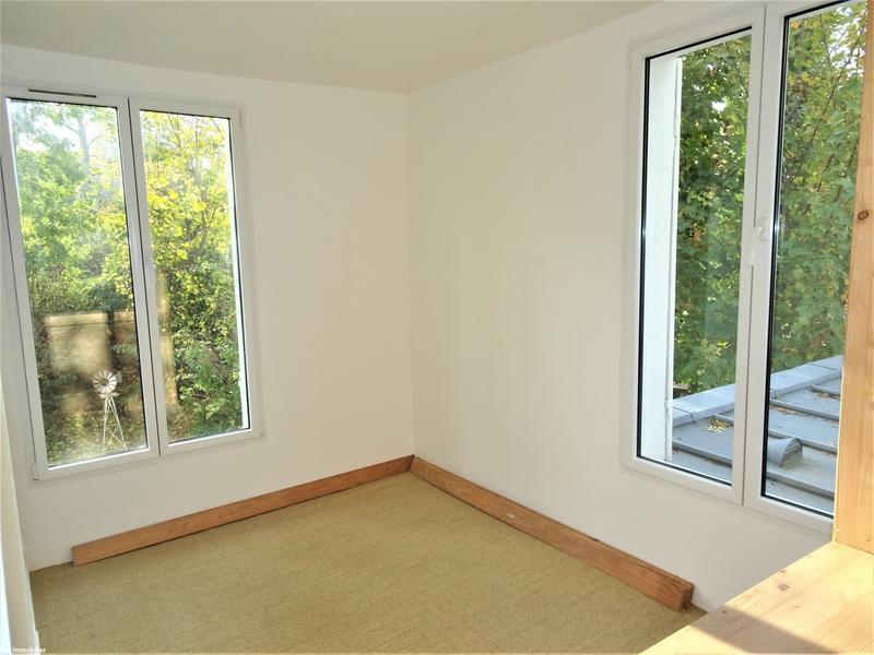 Maison - 240 m² - 9 pièces