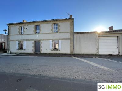 Maison en pierre - 172 m² - 5 pièces