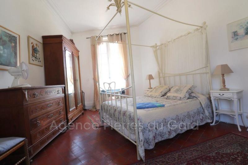 Maison - 345 m² - 7 pièces