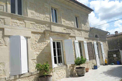 Maison - 205 m² - 7 pièces