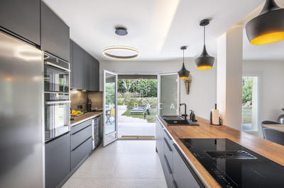 Maison - 176 m² - 6 pièces