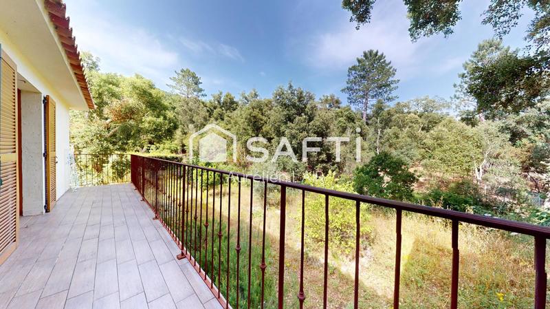 Maison - 96 m² - 4 pièces