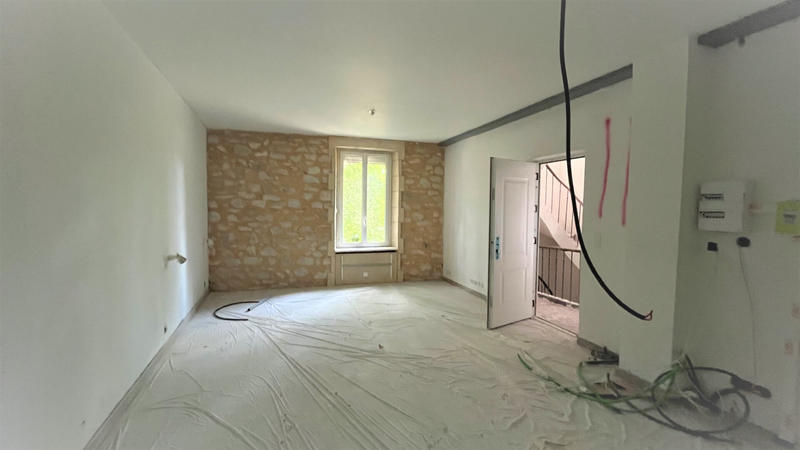 Immeuble - 240 m² - 7 pièces