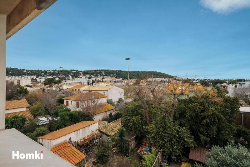 Appartement - 100 m² - 5 pièces