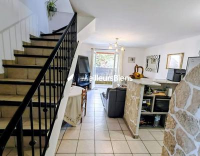 Appartement ancien - 62 m² - 3 pièces