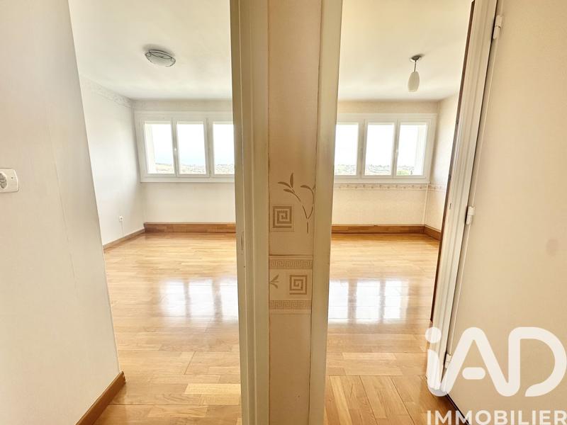 Appartement - 96 m² - 4 pièces