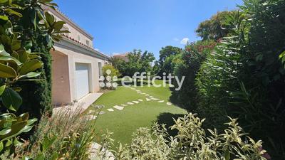 Maison - 162 m² - 6 pièces