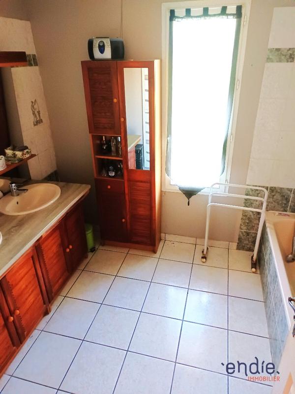 Maison - 137 m² - 6 pièces