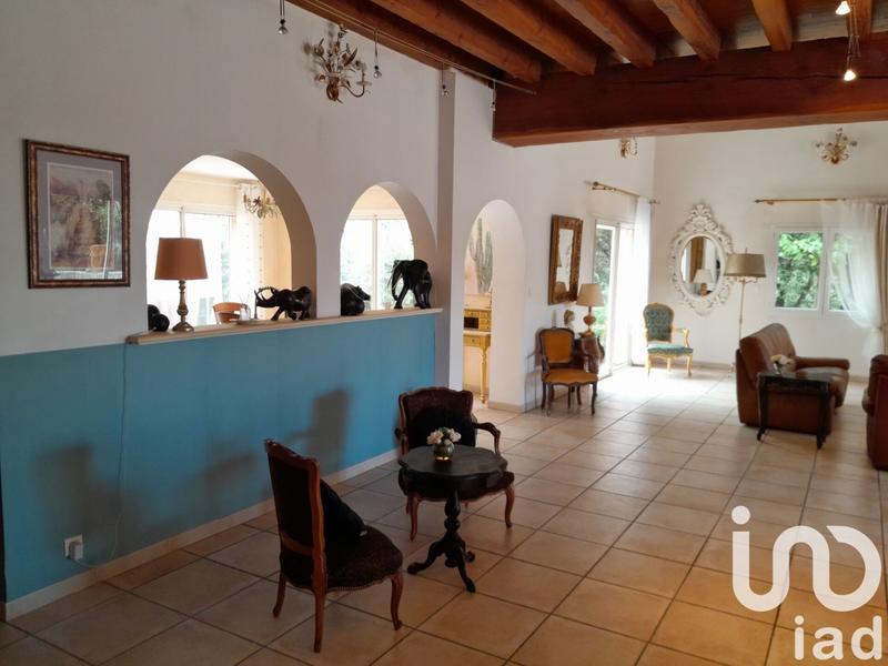 Maison - 665 m² - 10 pièces