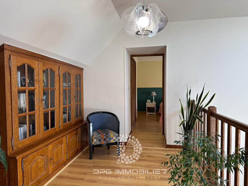 Maison - 168 m² - 7 pièces