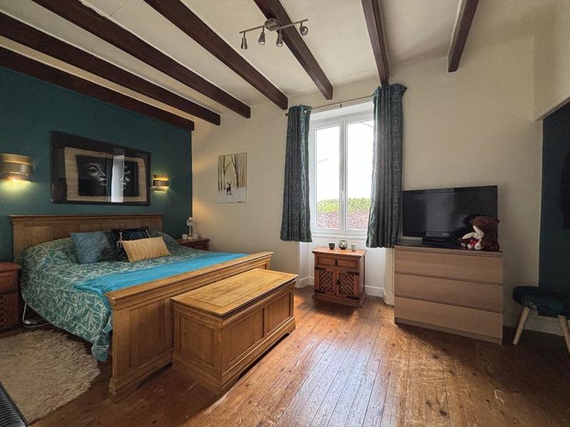 Maison - 148 m² - 8 pièces