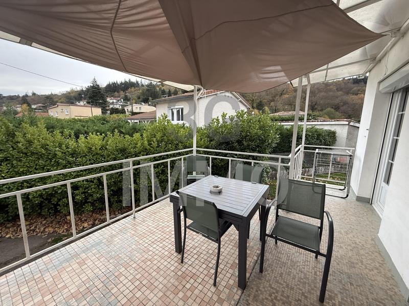 Maison - 84 m² - 4 pièces