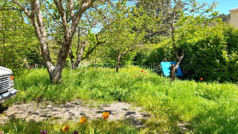 Maison traditionnelle - 90 m² - 3 pièces