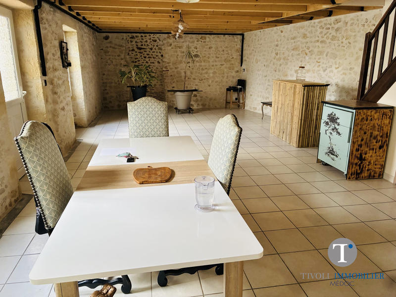 Maison - 206 m² - 6 pièces