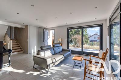 Maison - 141 m² - 6 pièces