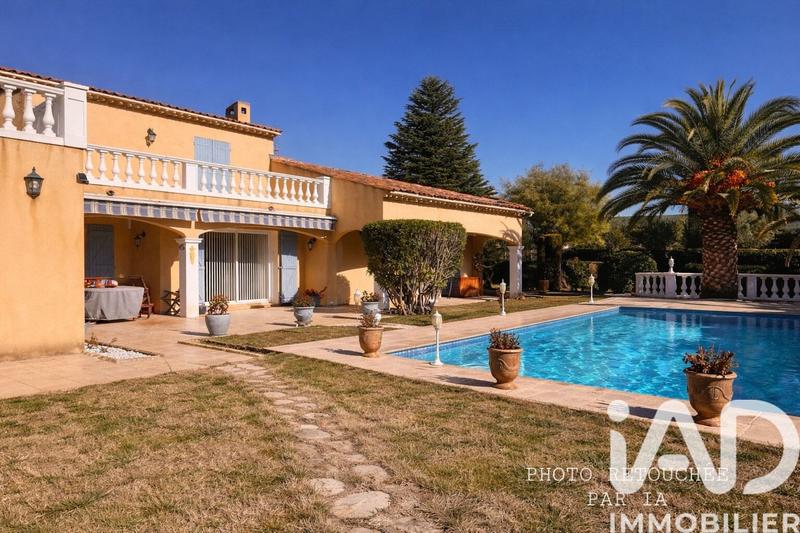 Maison - 142 m² - 5 pièces