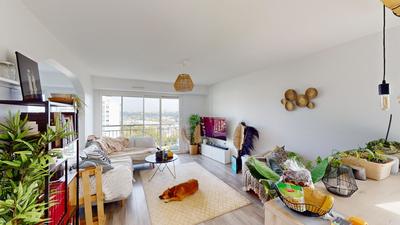 Appartement - 80 m² - 4 pièces