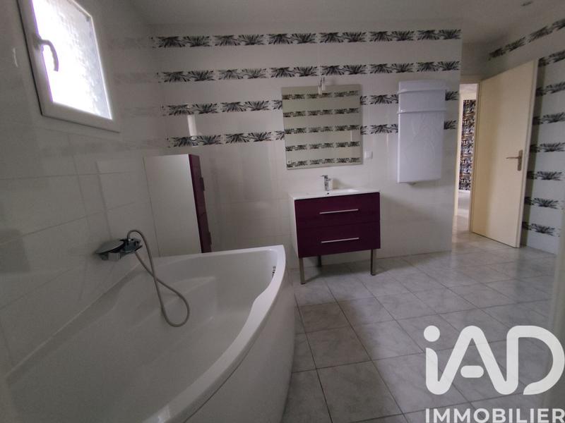 Maison - 95 m² - 5 pièces