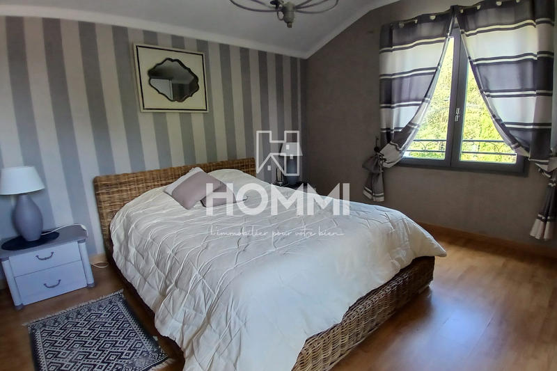 Maison - 150 m² - 5 pièces