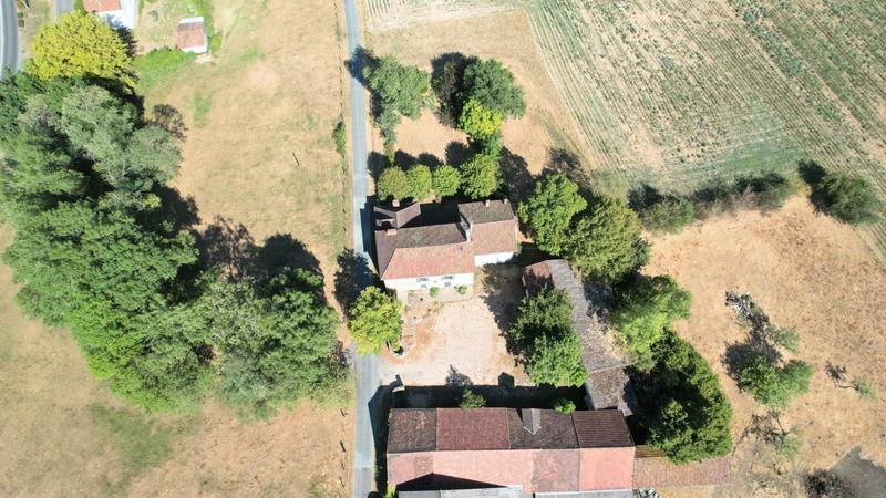 Maison - 305 m² - 8 pièces