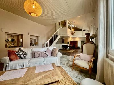 Appartement - 90 m² - 3 pièces