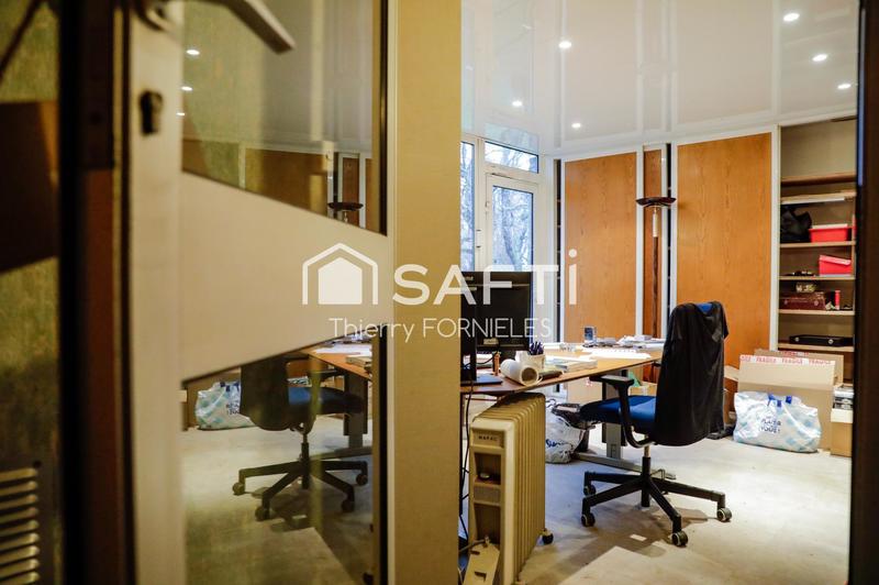 Local commercial - 1 500 m² - 15 pièces