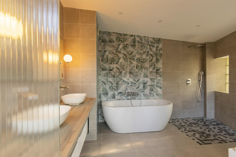 Loft - 268 m² - 8 pièces