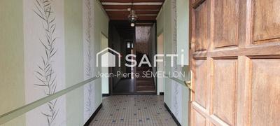 Maison - 185 m² - 8 pièces