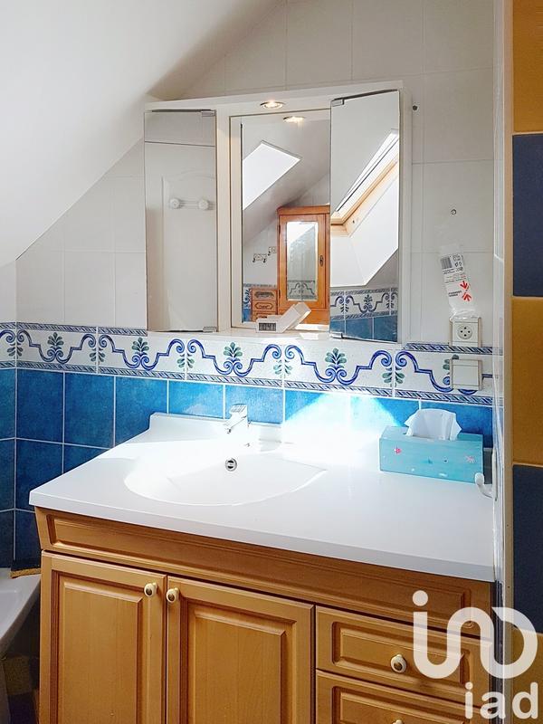 Maison - 327 m² - 11 pièces