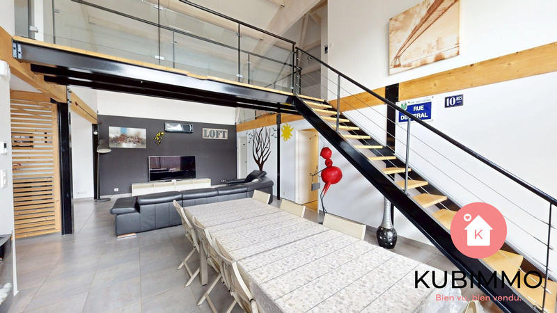 Maison - 177 m² - 7 pièces