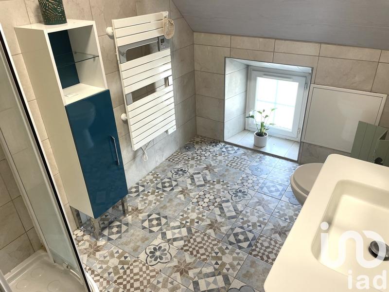 Maison - 200 m² - 7 pièces