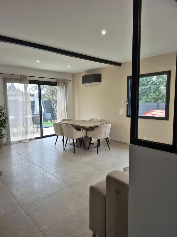 Villa - 104 m² - 4 pièces