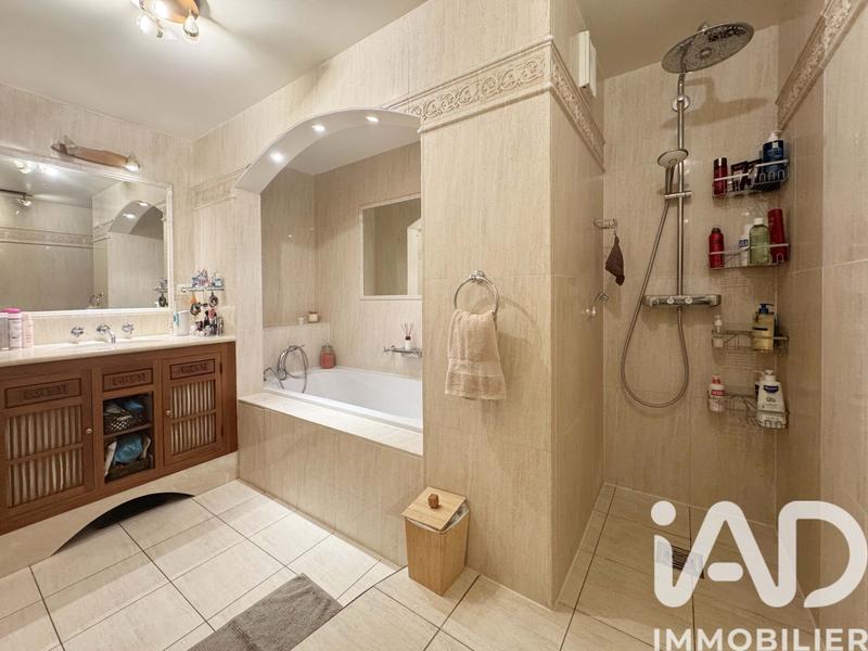 Appartement - 88 m² - 5 pièces