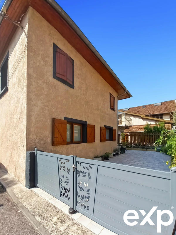 Maison - 104 m² - 4 pièces