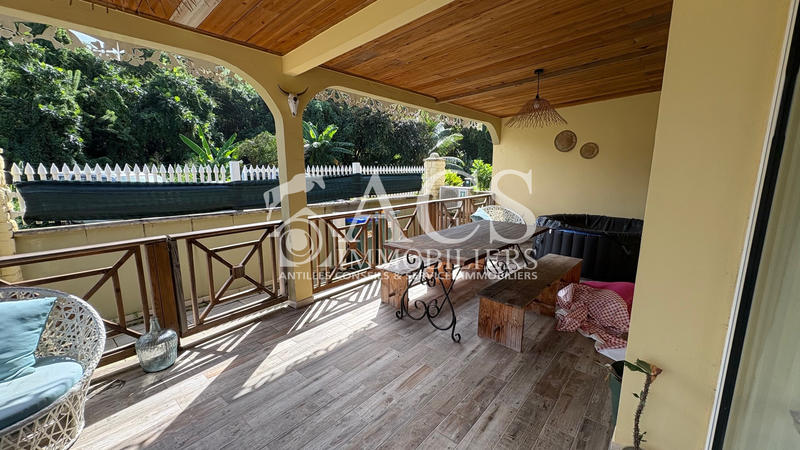 Maison - 80 m² - 4 pièces